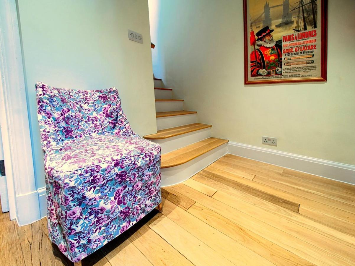 Serene Townhouse With Parking Londra Exterior foto