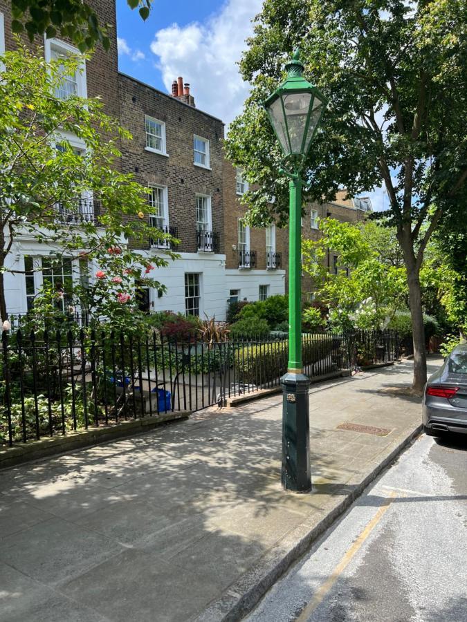 Serene Townhouse With Parking Londra Exterior foto